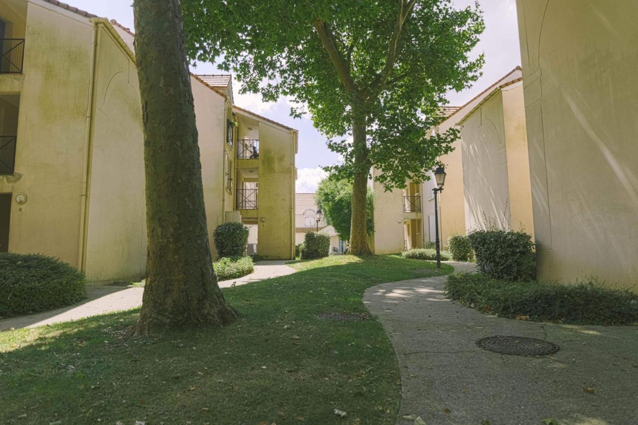 Luka'S Charming Apartment Near Disneyland Magny-le-Hongre Exteriér fotografie